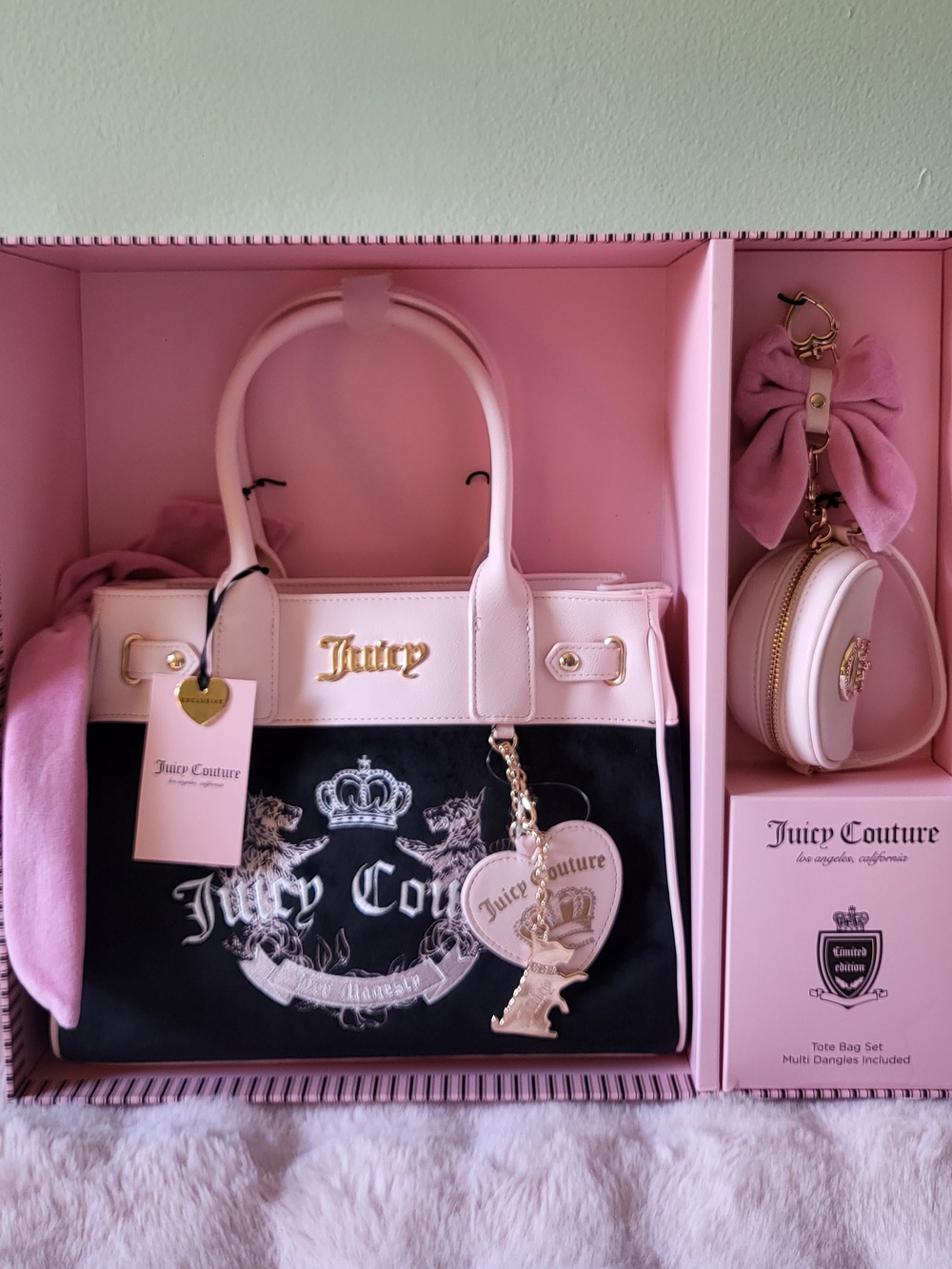 Juicy Couture Black/Liquorice Heritage Tote/Daydreamer Set